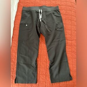 Figs Women’s Kade scrub pants